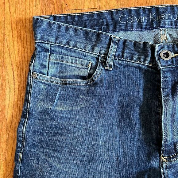 CALVIN KLEIN Straight Distressed Blue Jeans | Size 34 x 32 - Picture 8 of 10